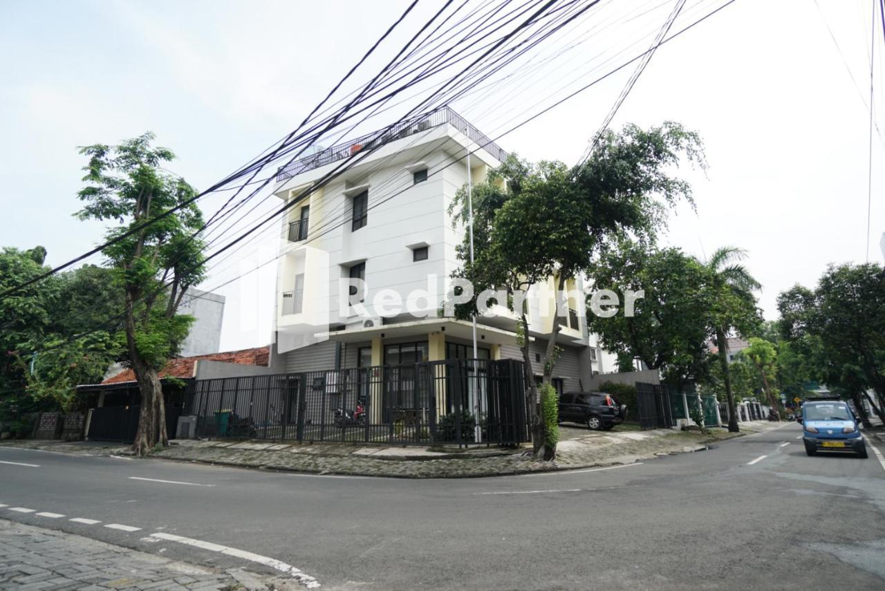 فندق Toba Mansion Syariah Near Benhil Redpartner جاكرتا المظهر الخارجي الصورة